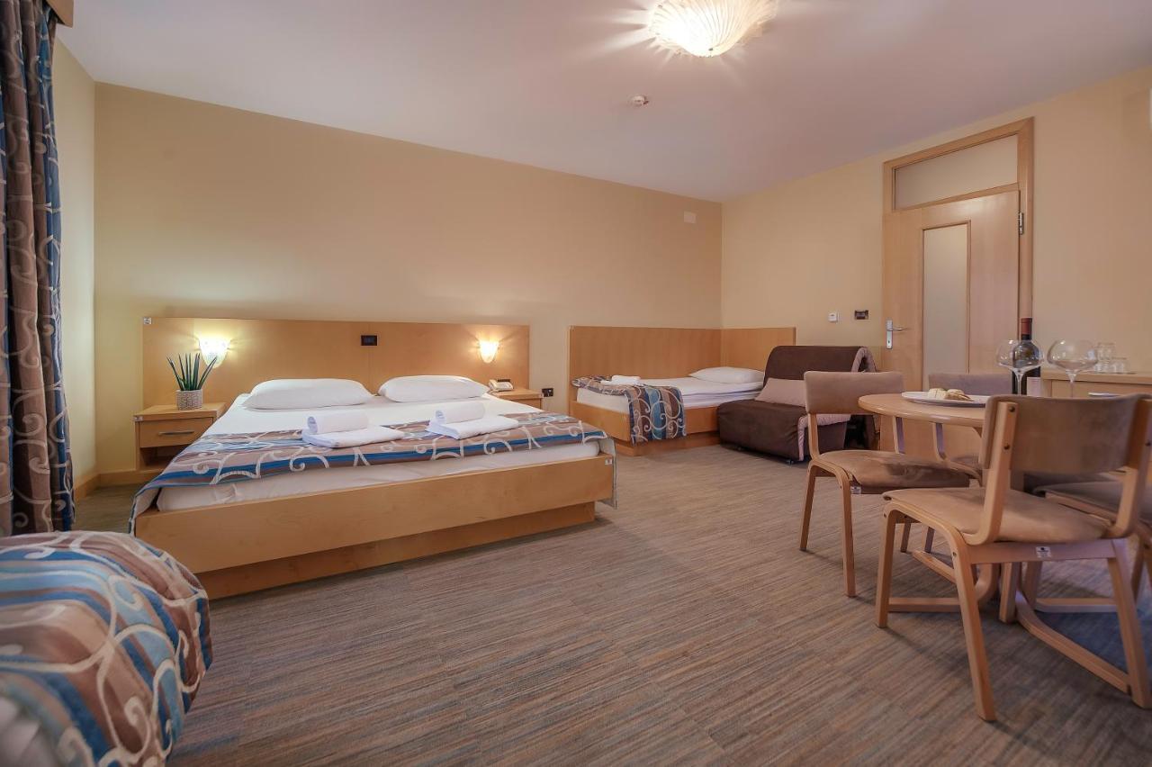 Bed And Breakfast Malovec ดิวัตชา ภายนอก รูปภาพ