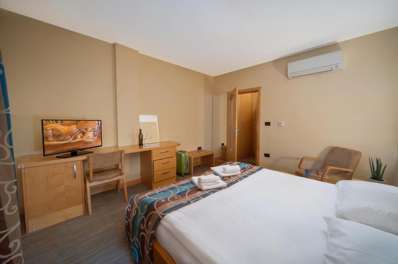 Bed And Breakfast Malovec ดิวัตชา ภายนอก รูปภาพ